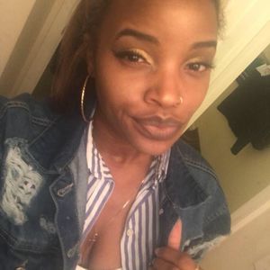 Meet your Posher, Janee